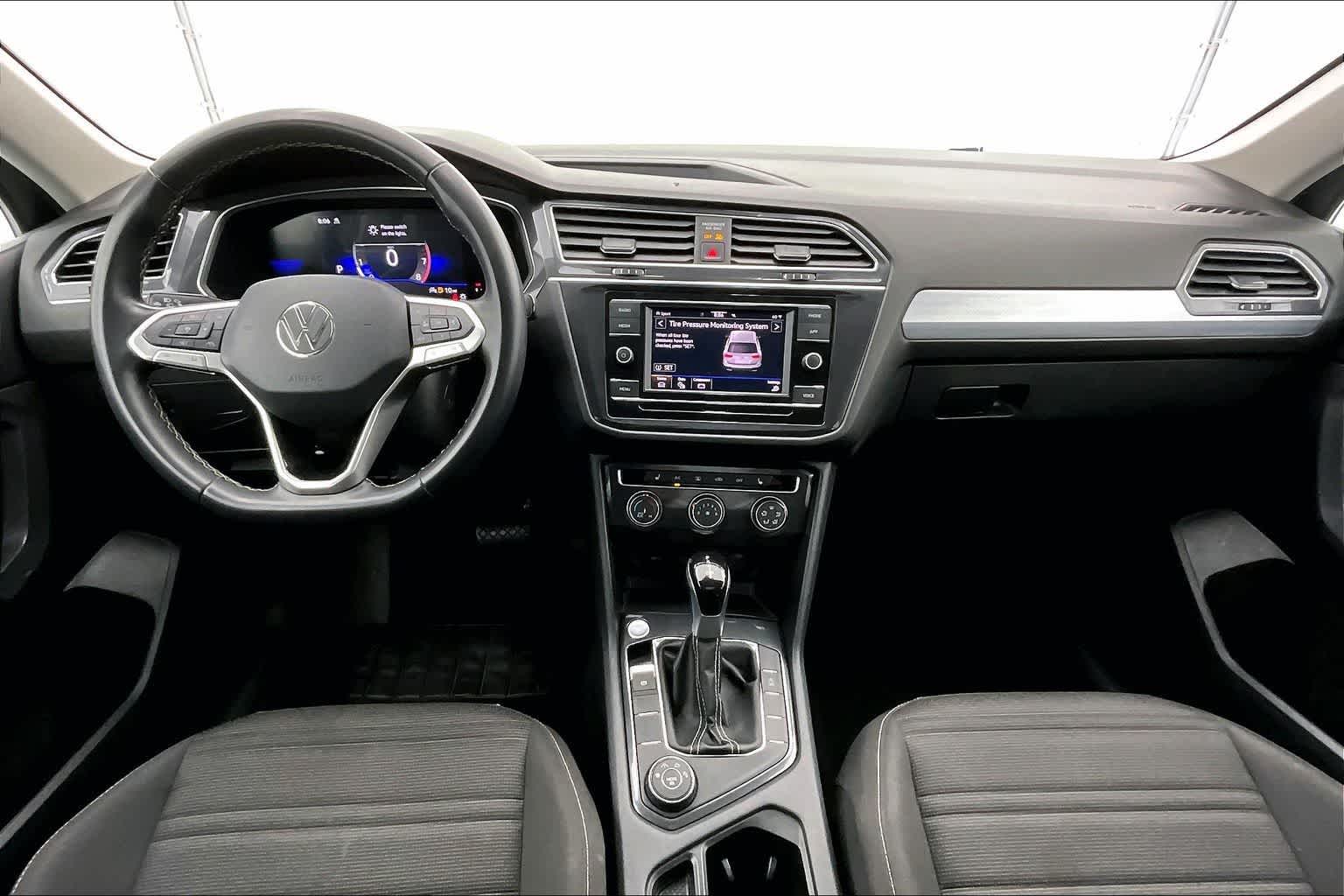 Thumbnail: 2024 Volkswagen Tiguan - 10