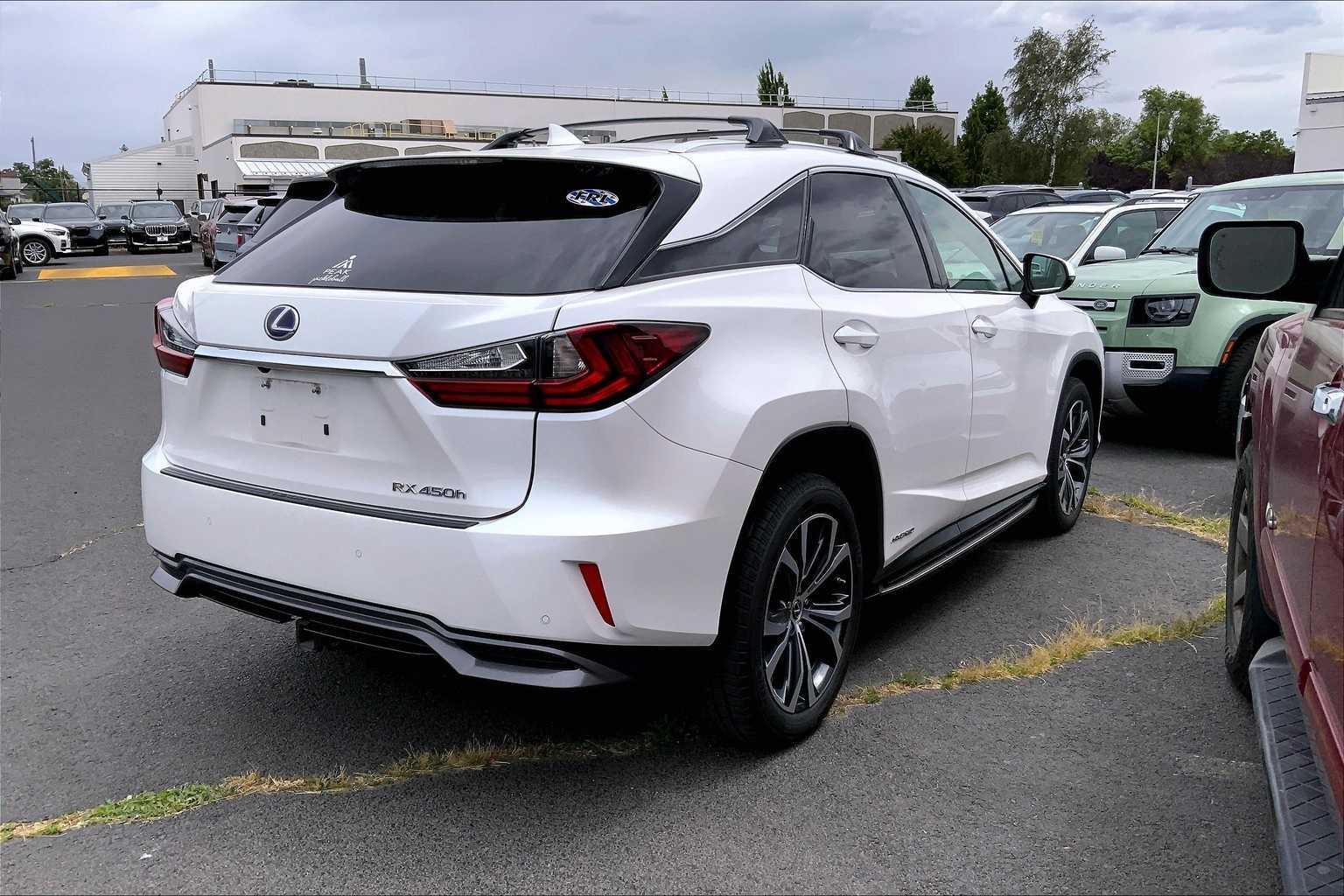Thumbnail: 2018 Lexus RX - 19
