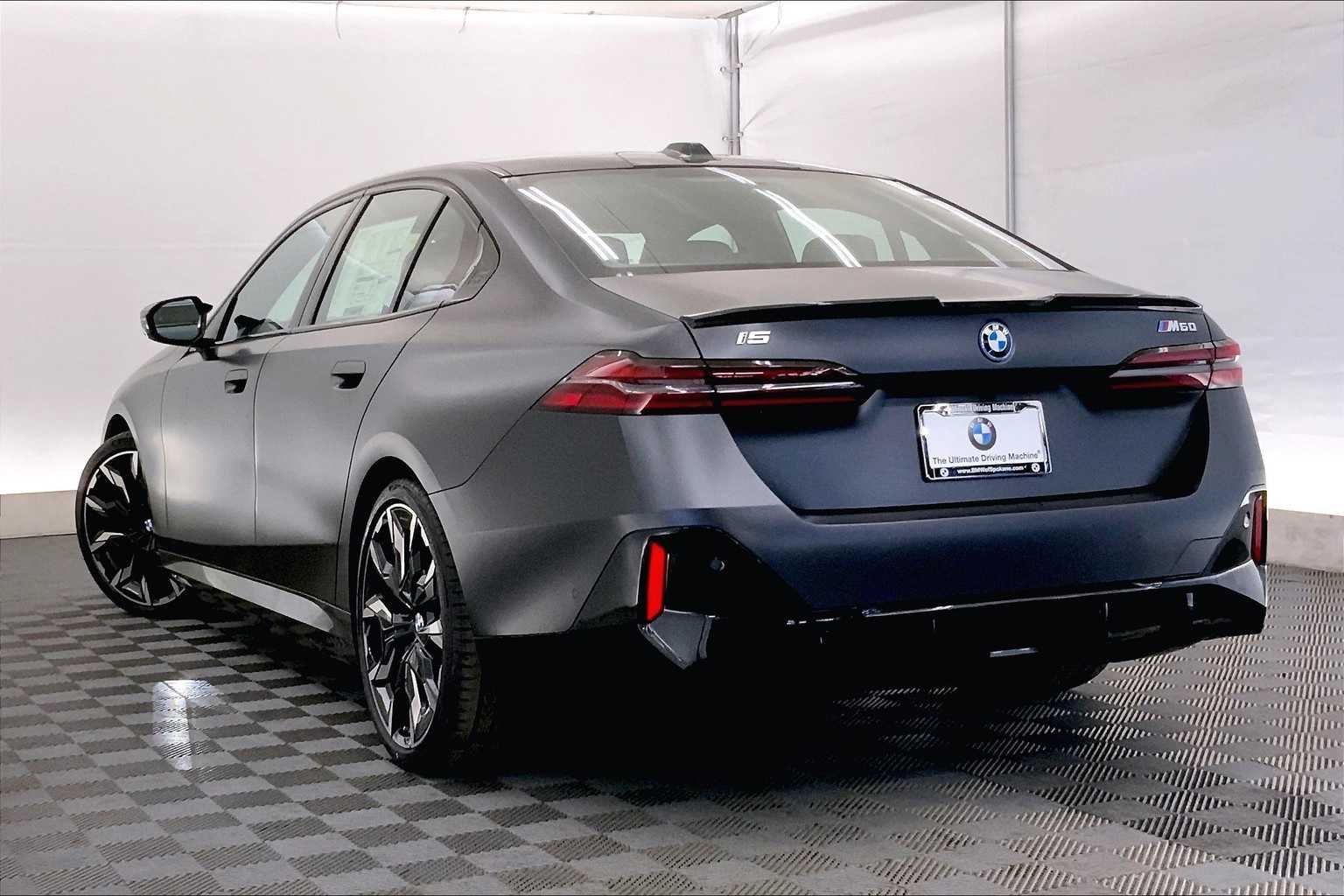 Thumbnail: 2025 BMW i5 - 4