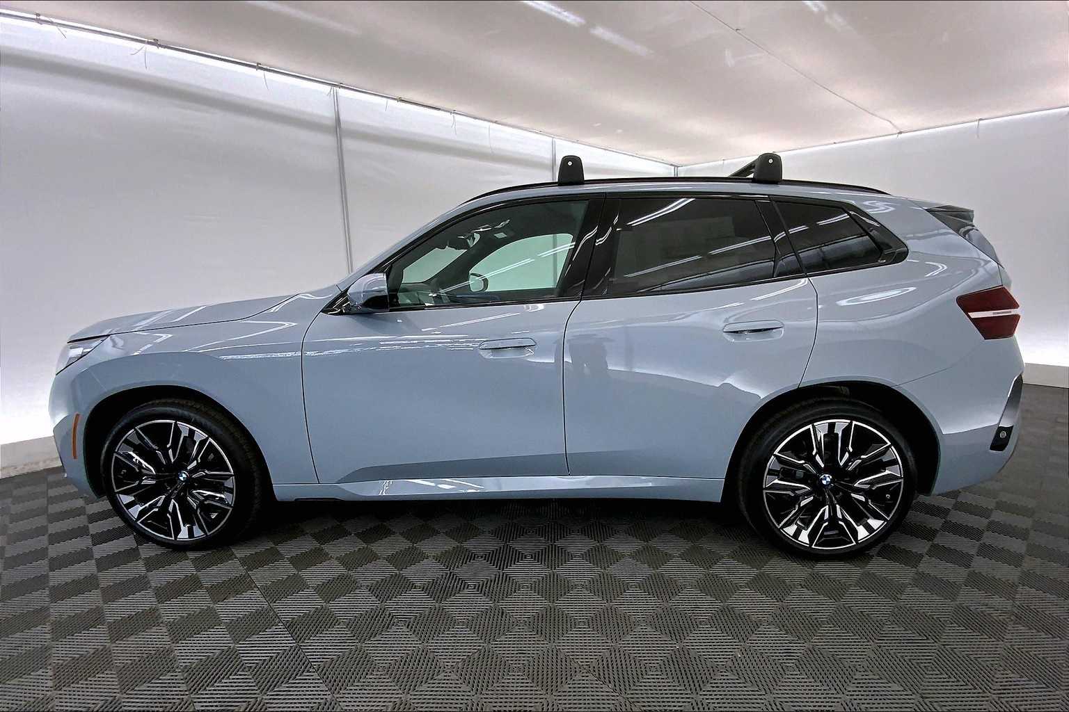 Thumbnail: 2025 BMW X3 - 3