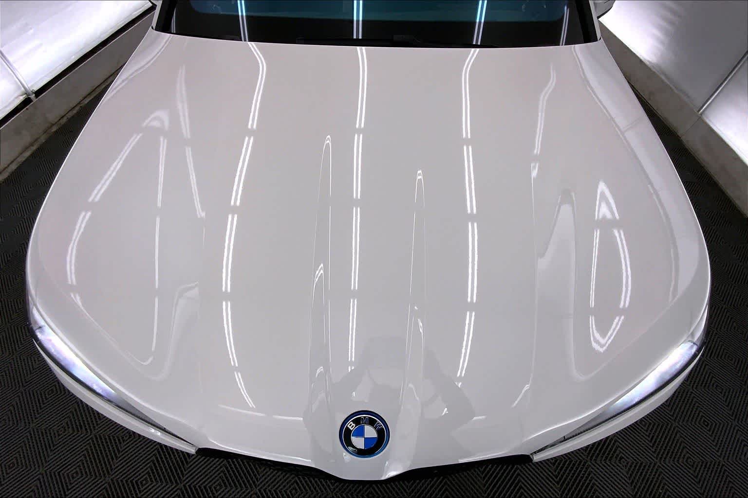 Thumbnail: 2025 BMW iX - 9