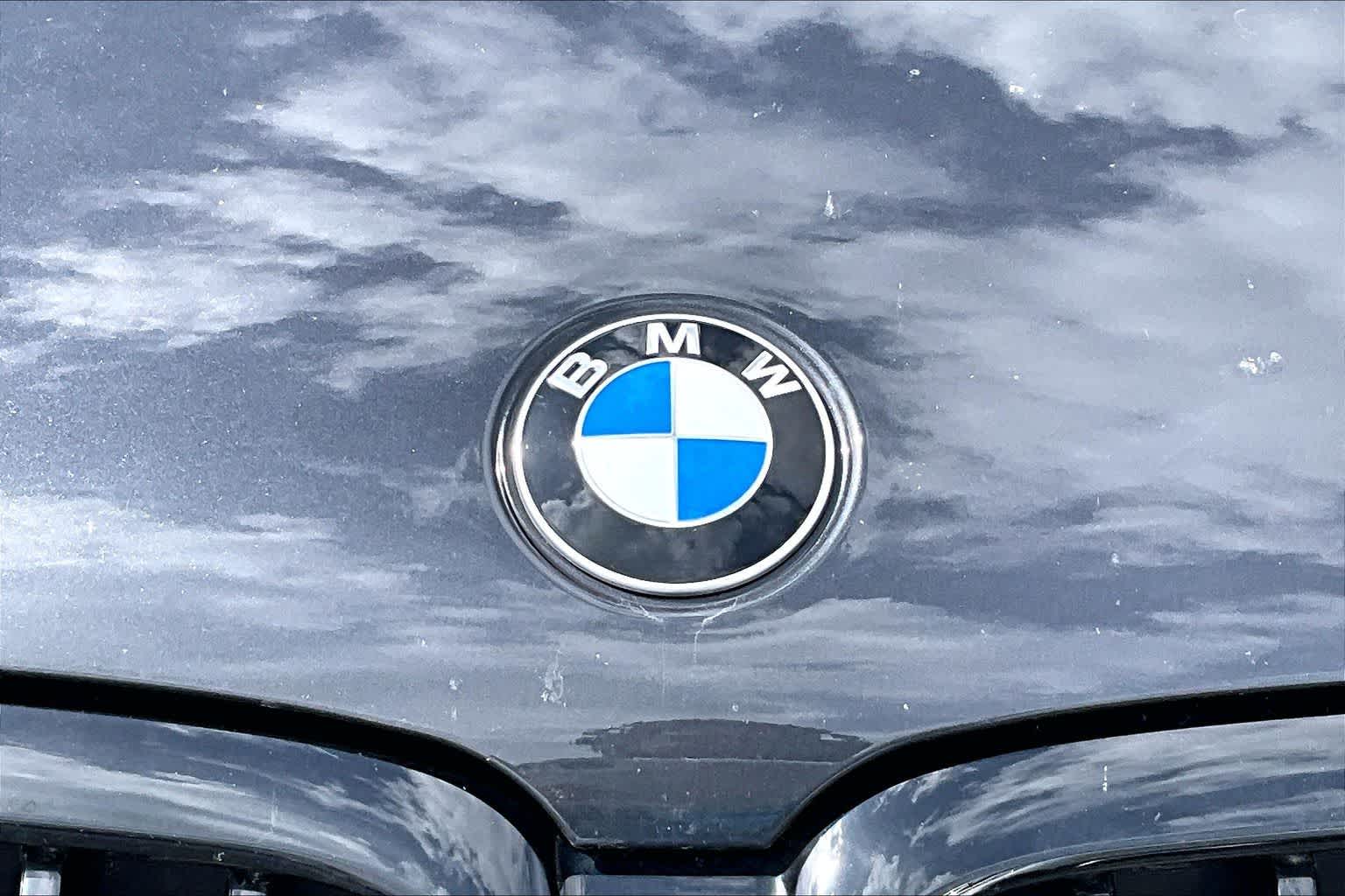 Thumbnail: 2023 BMW 5 Series - 18