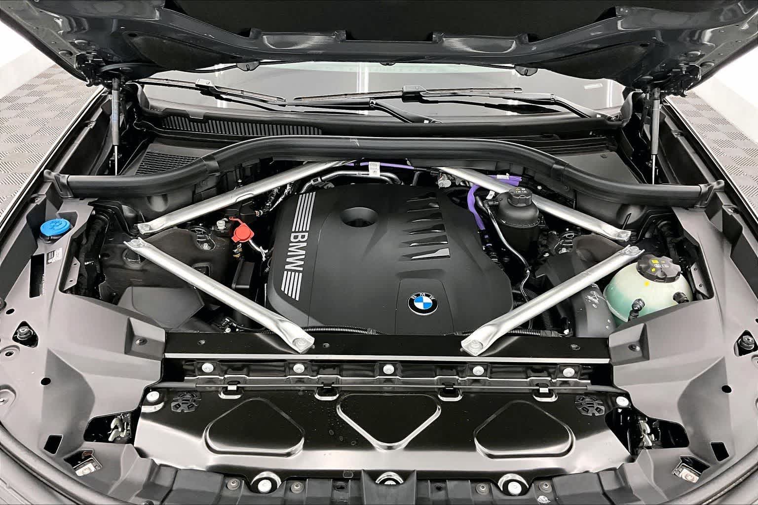 Thumbnail: 2026 BMW X7 - 9