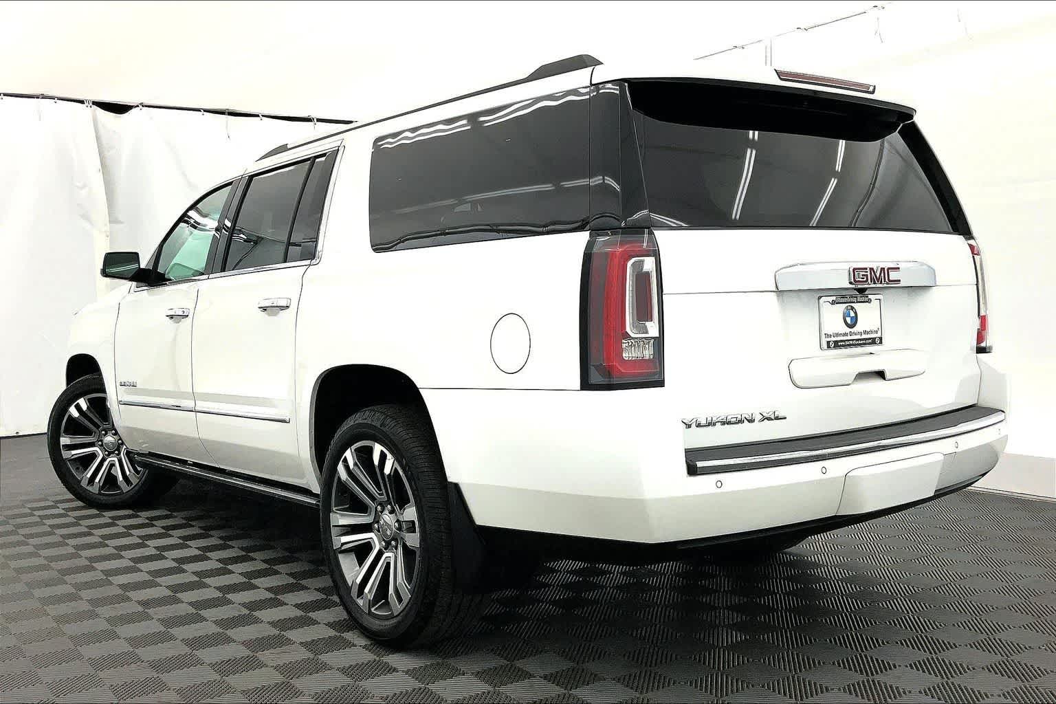 Thumbnail: 2019 GMC Yukon XL - 4