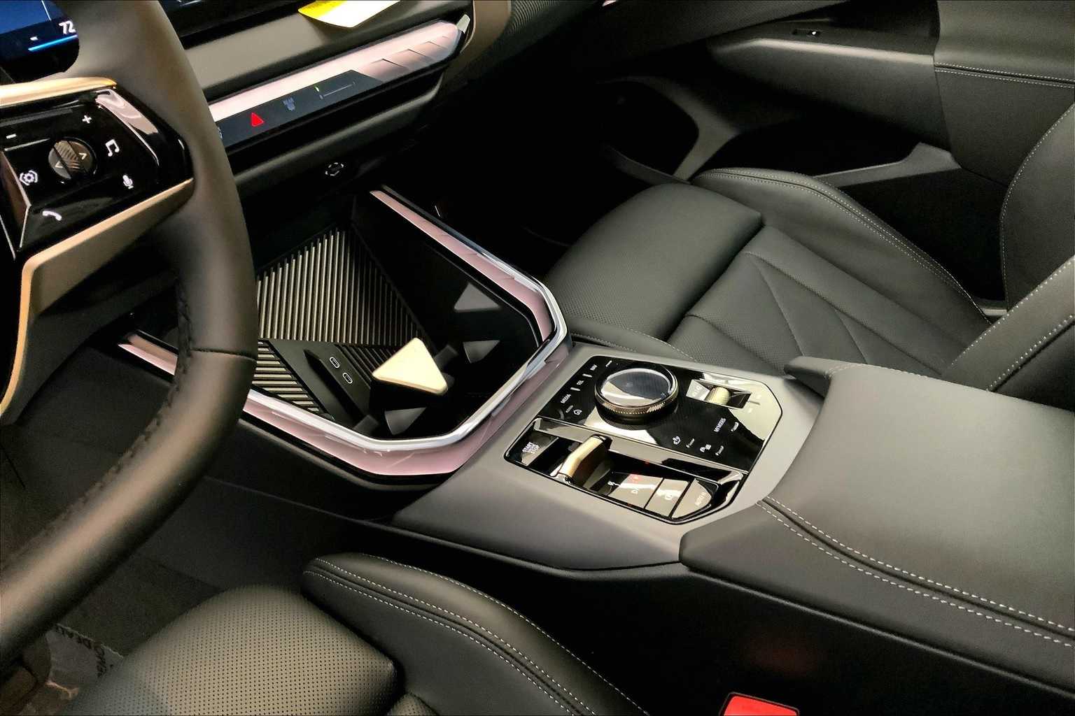 Thumbnail: 2025 BMW X3 - 17