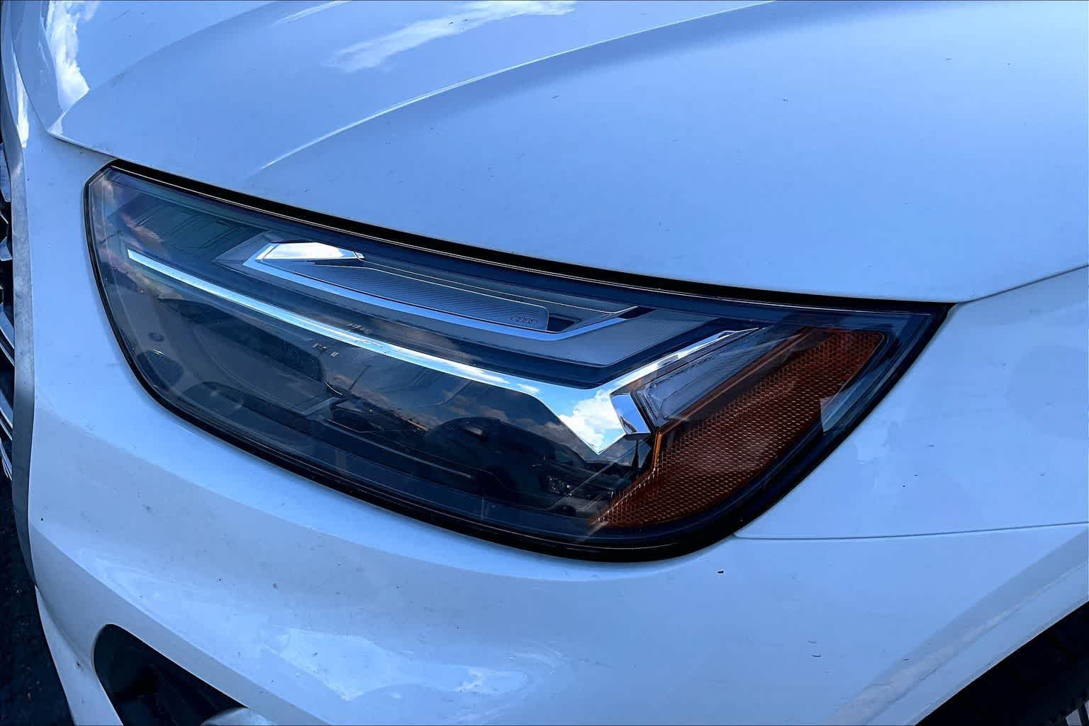 Thumbnail: 2022 Audi SQ5 - 16