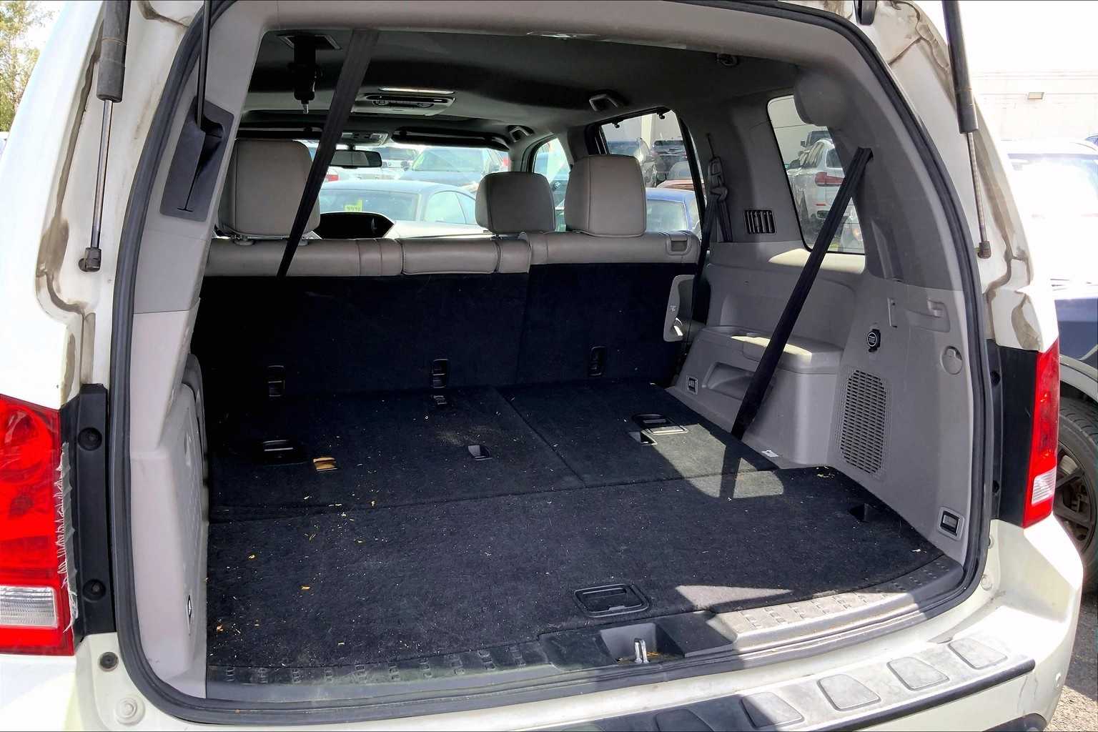 Thumbnail: 2013 Honda Pilot - 19