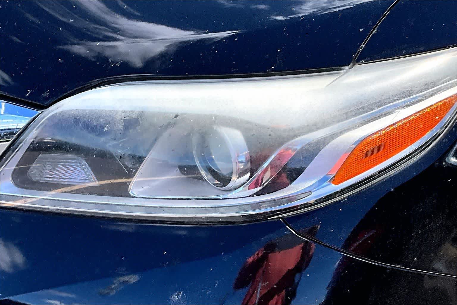 Thumbnail: 2015 Toyota Sienna - 16