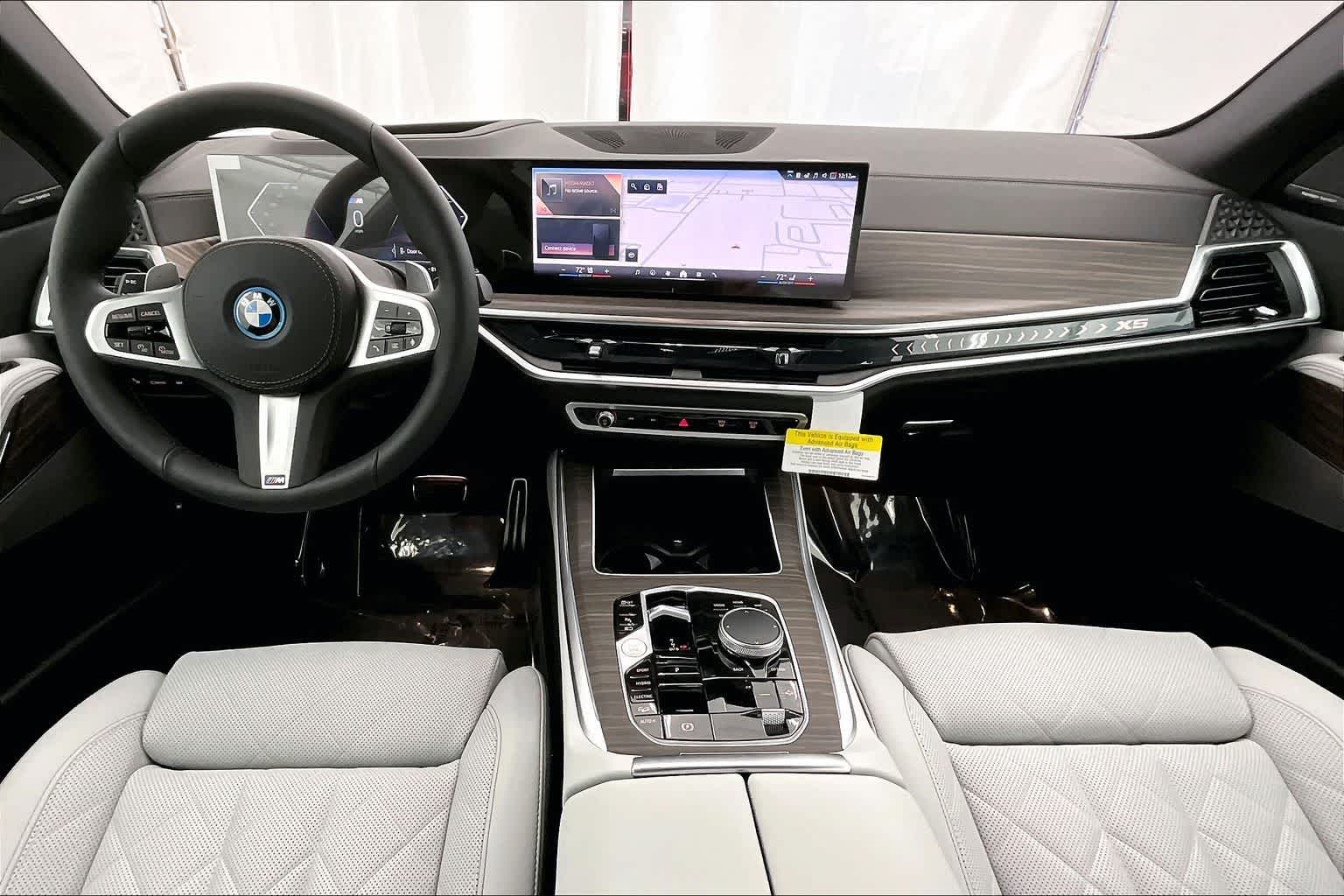 Thumbnail: 2026 BMW X5 - 10