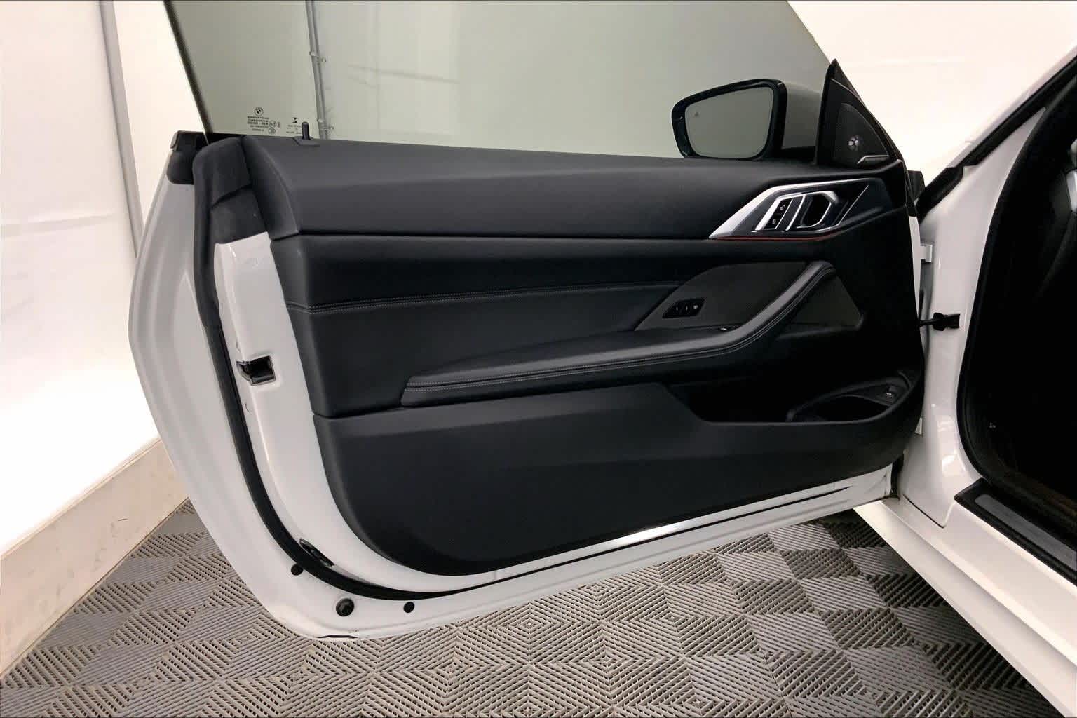 Thumbnail: 2021 BMW 4 Series - 26