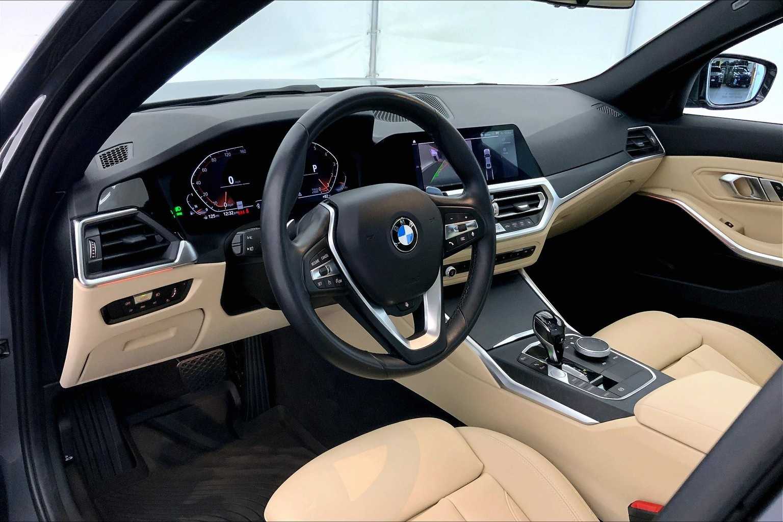 Thumbnail: 2021 BMW 3 Series - 2