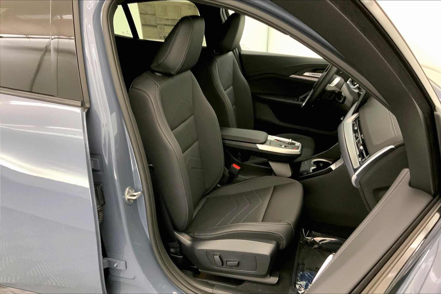 Thumbnail: 2025 BMW X2 - 14