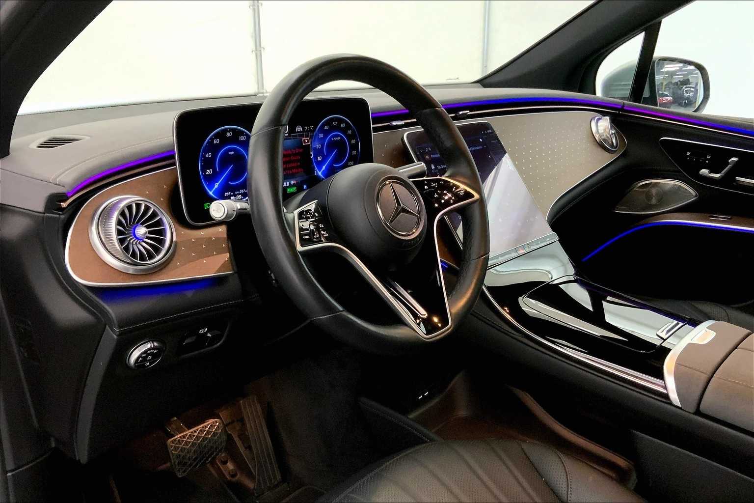 Thumbnail: 2023 Mercedes-Benz EQS - 2