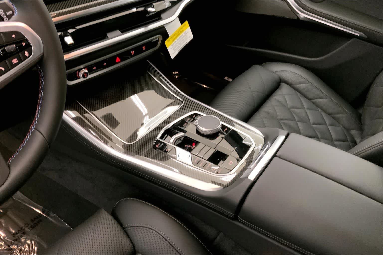 Thumbnail: 2026 BMW X5 - 17