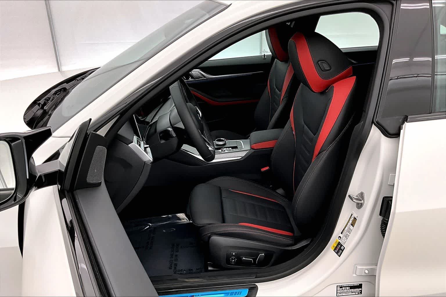 Thumbnail: 2026 BMW i4 - 11