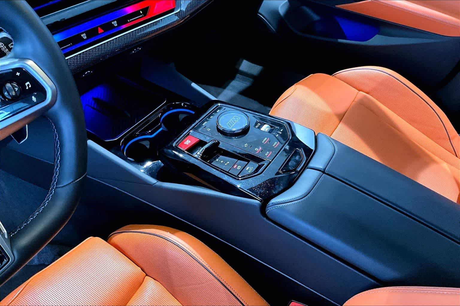 Thumbnail: 2025 BMW M5 - 16