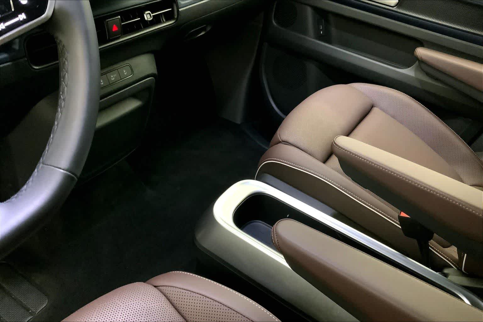 Thumbnail: 2025 Volkswagen ID.Buzz - 16