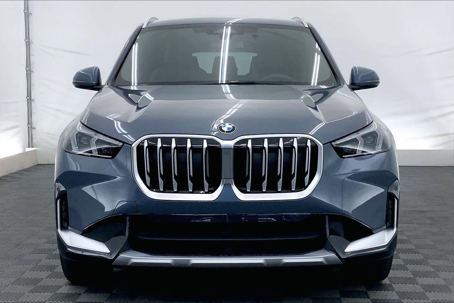 Thumbnail: 2026 BMW X1 - 6