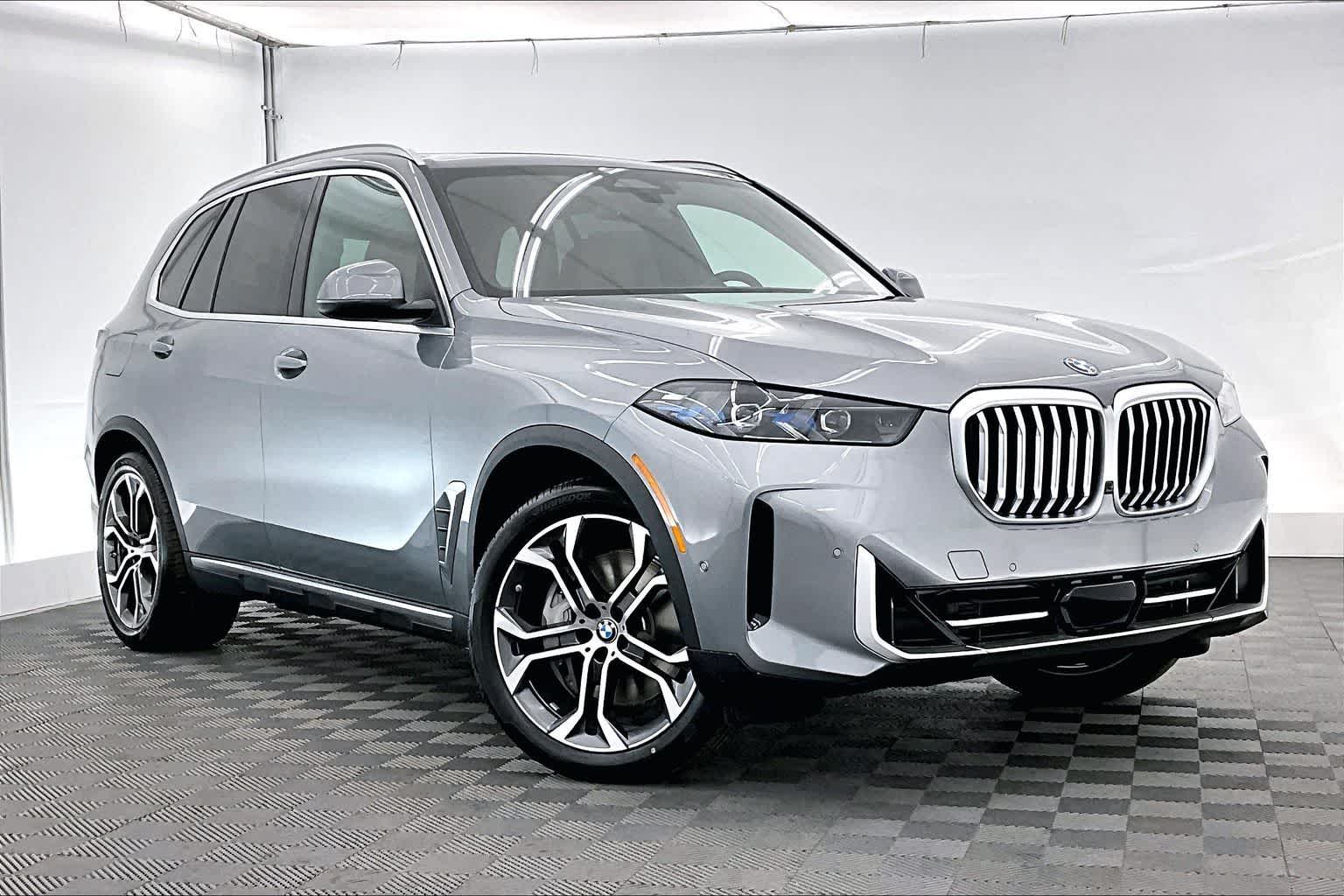 Thumbnail: 2026 BMW X5 - 21