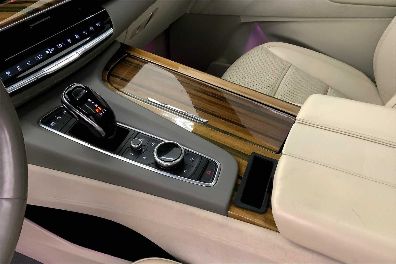 Thumbnail: 2021 Cadillac Escalade - 16