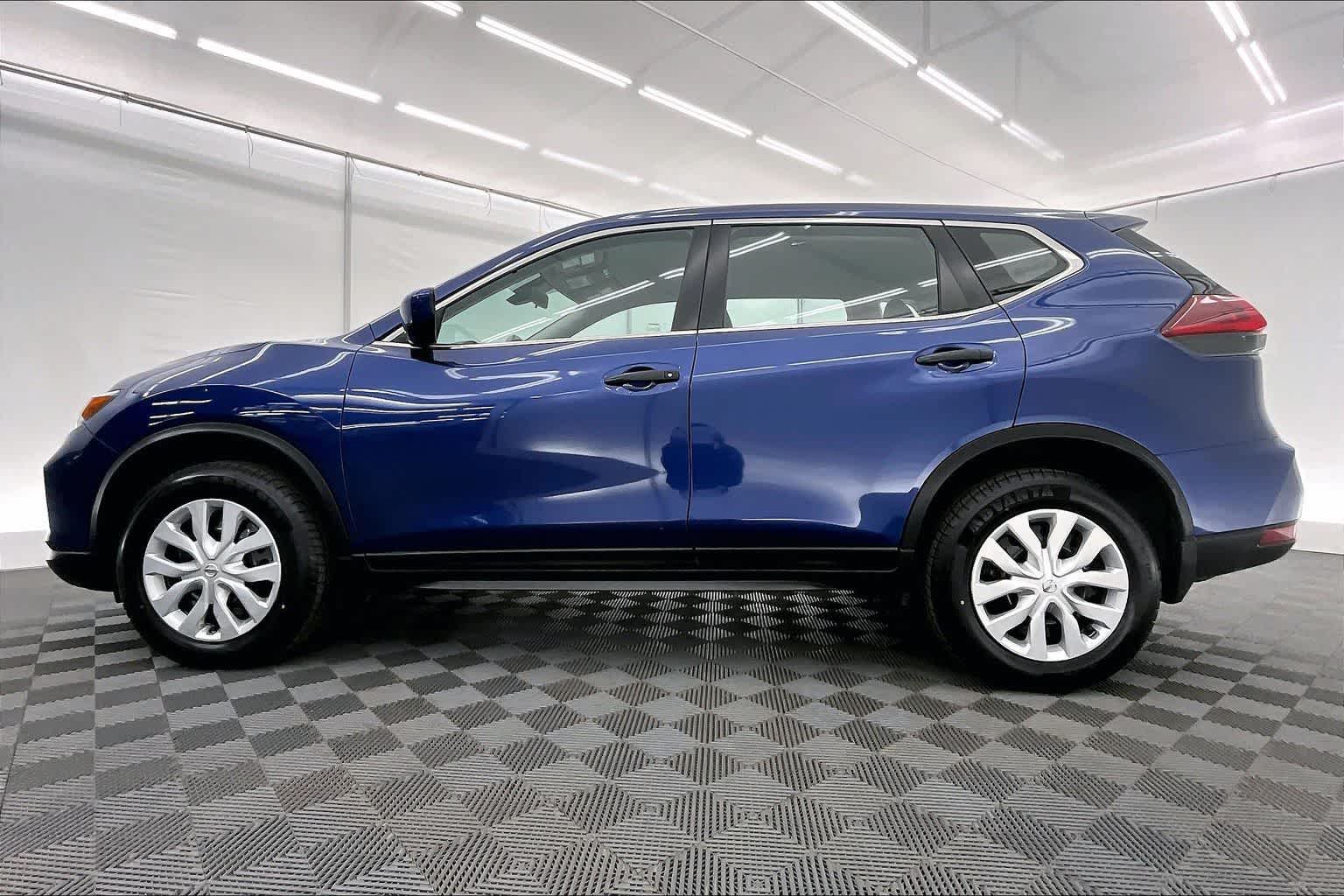 Thumbnail: 2020 Nissan Rogue - 4