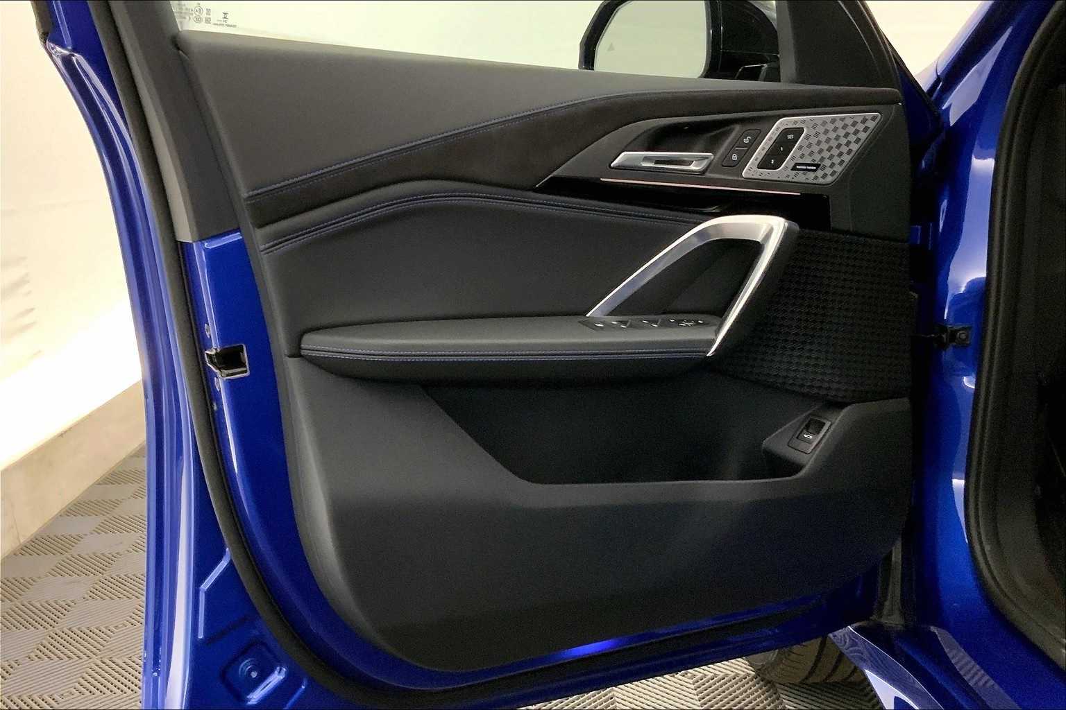 Thumbnail: 2025 BMW X2 - 27