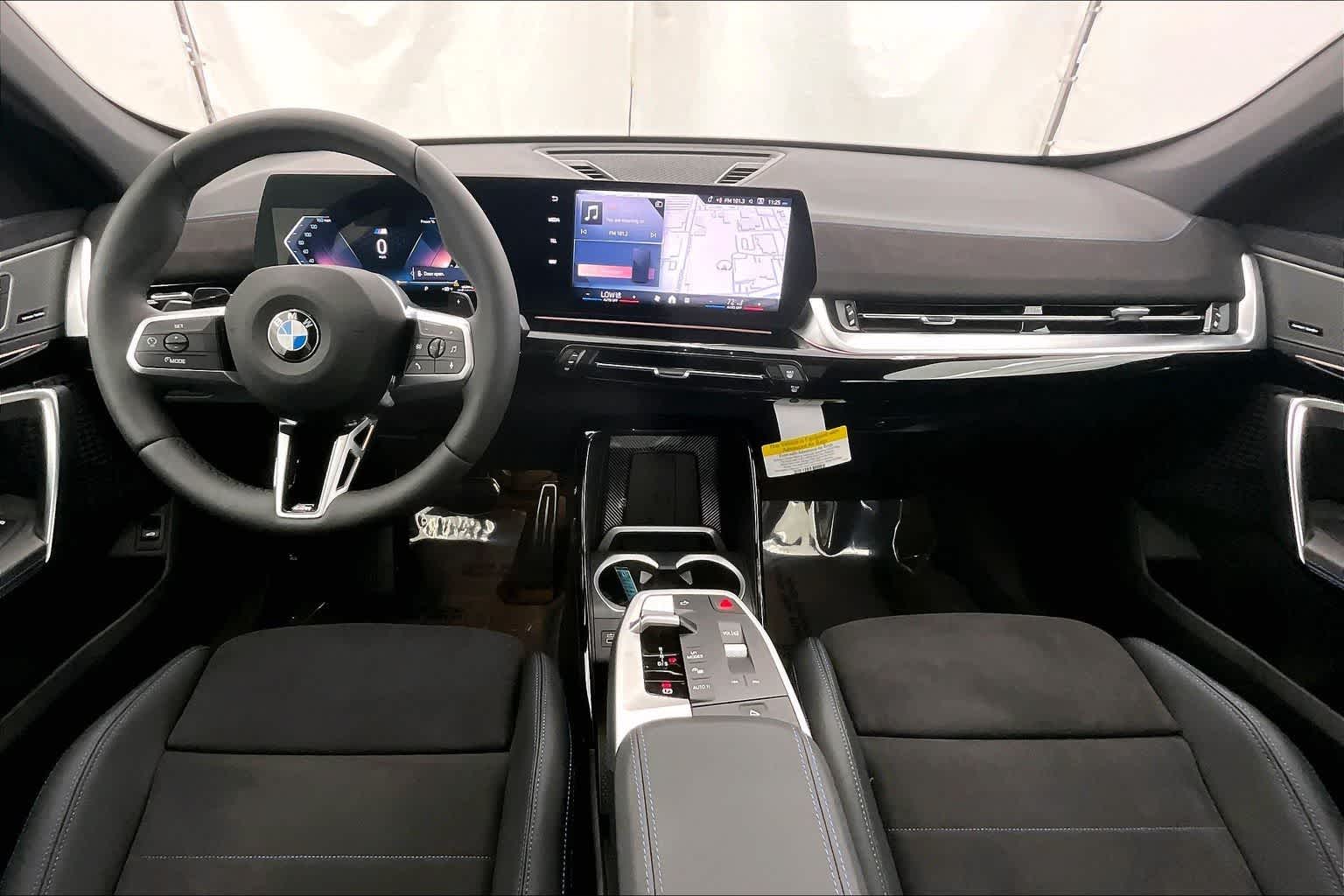 Thumbnail: 2026 BMW X1 - 10