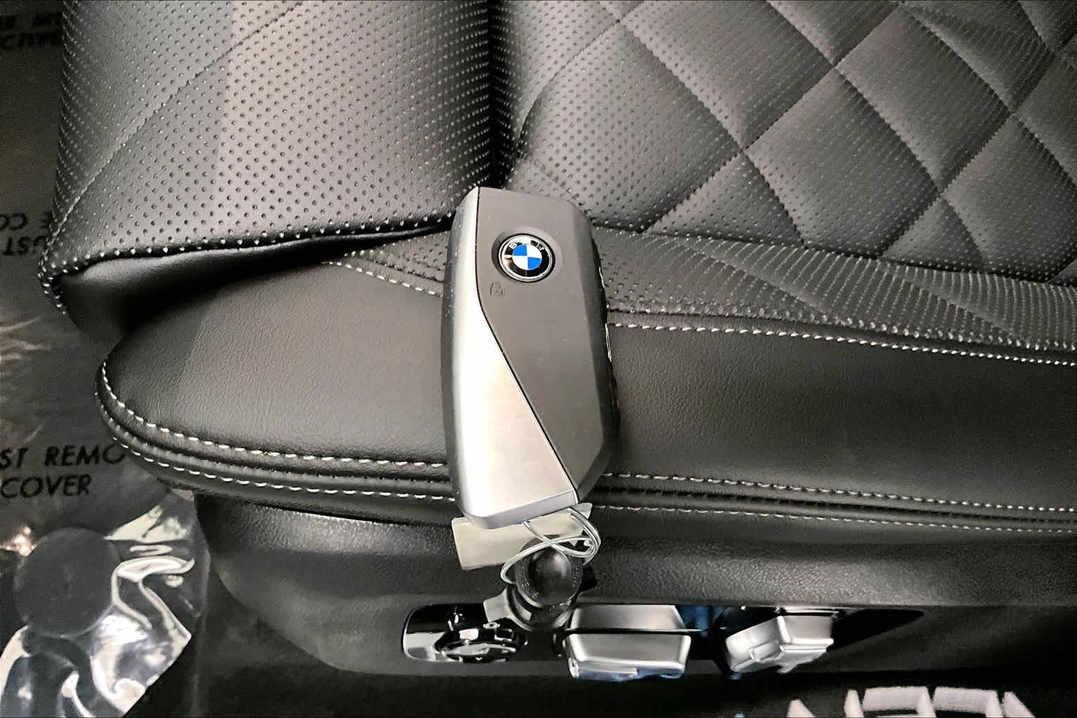 Thumbnail: 2026 BMW X5 - 20