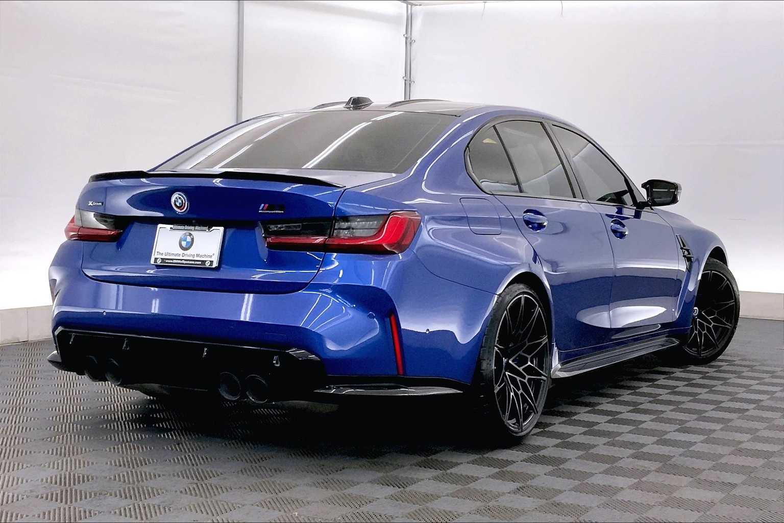 Thumbnail: 2023 BMW M3 - 22