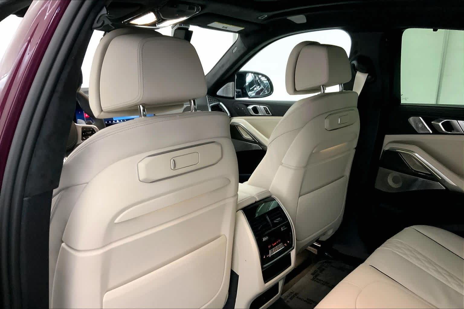 Thumbnail: 2026 BMW X6 - 12