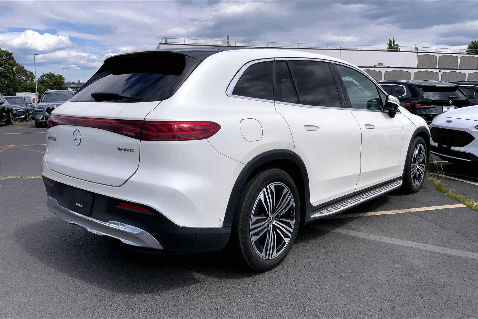 Thumbnail: 2023 Mercedes-Benz EQS - 19