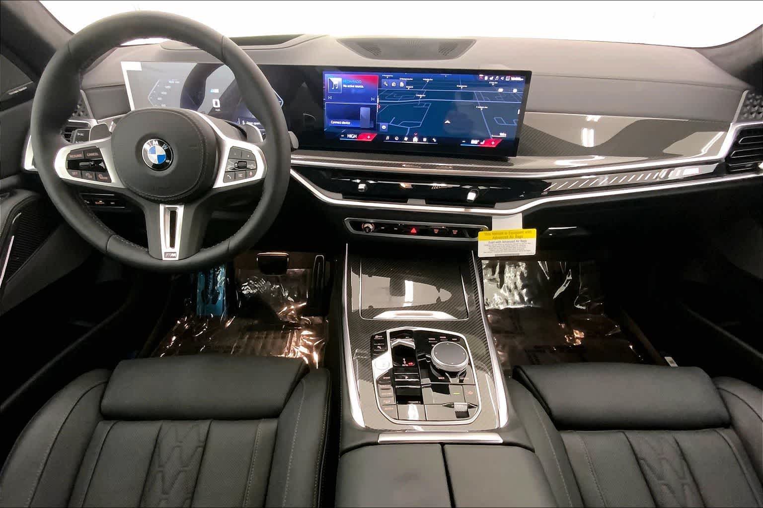 Thumbnail: 2026 BMW X7 - 10