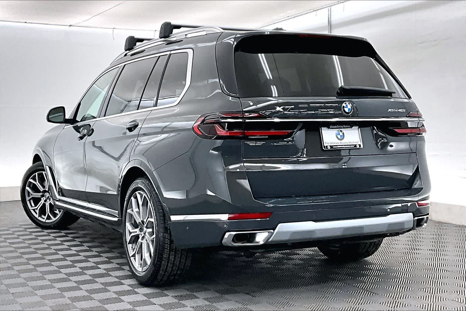 Thumbnail: 2026 BMW X7 - 4