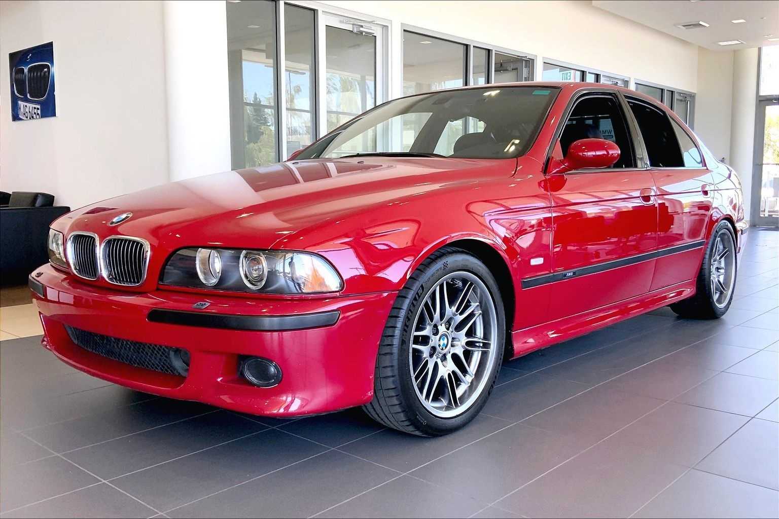 Thumbnail: 2001 BMW M5 - 1