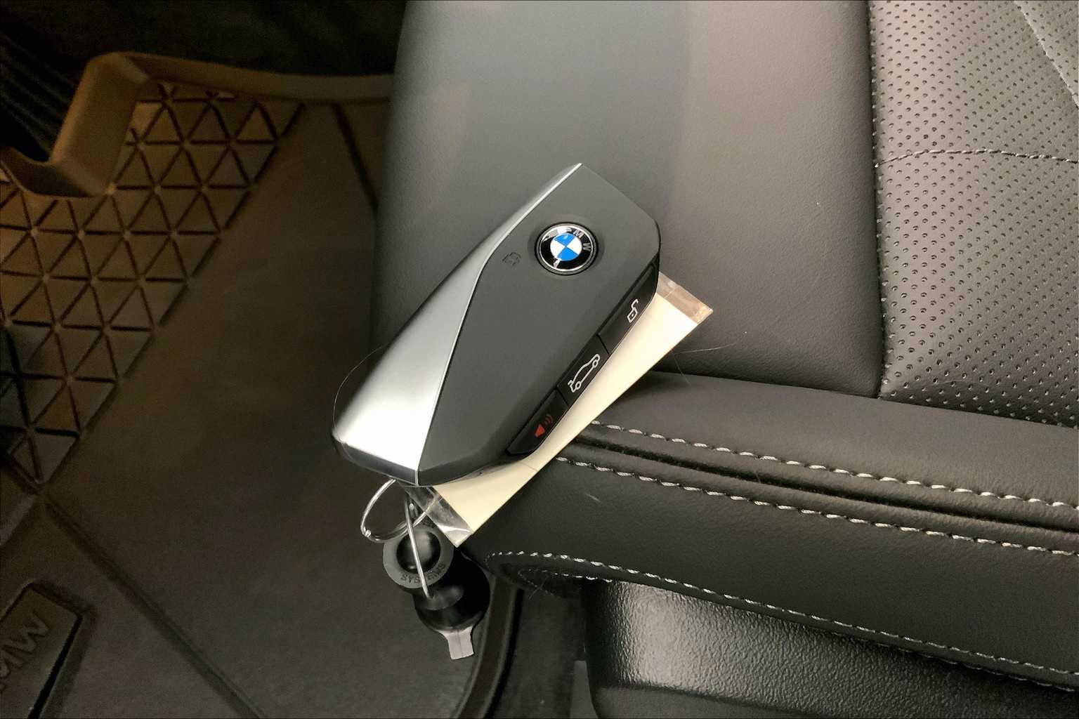 Thumbnail: 2025 BMW X1 - 19