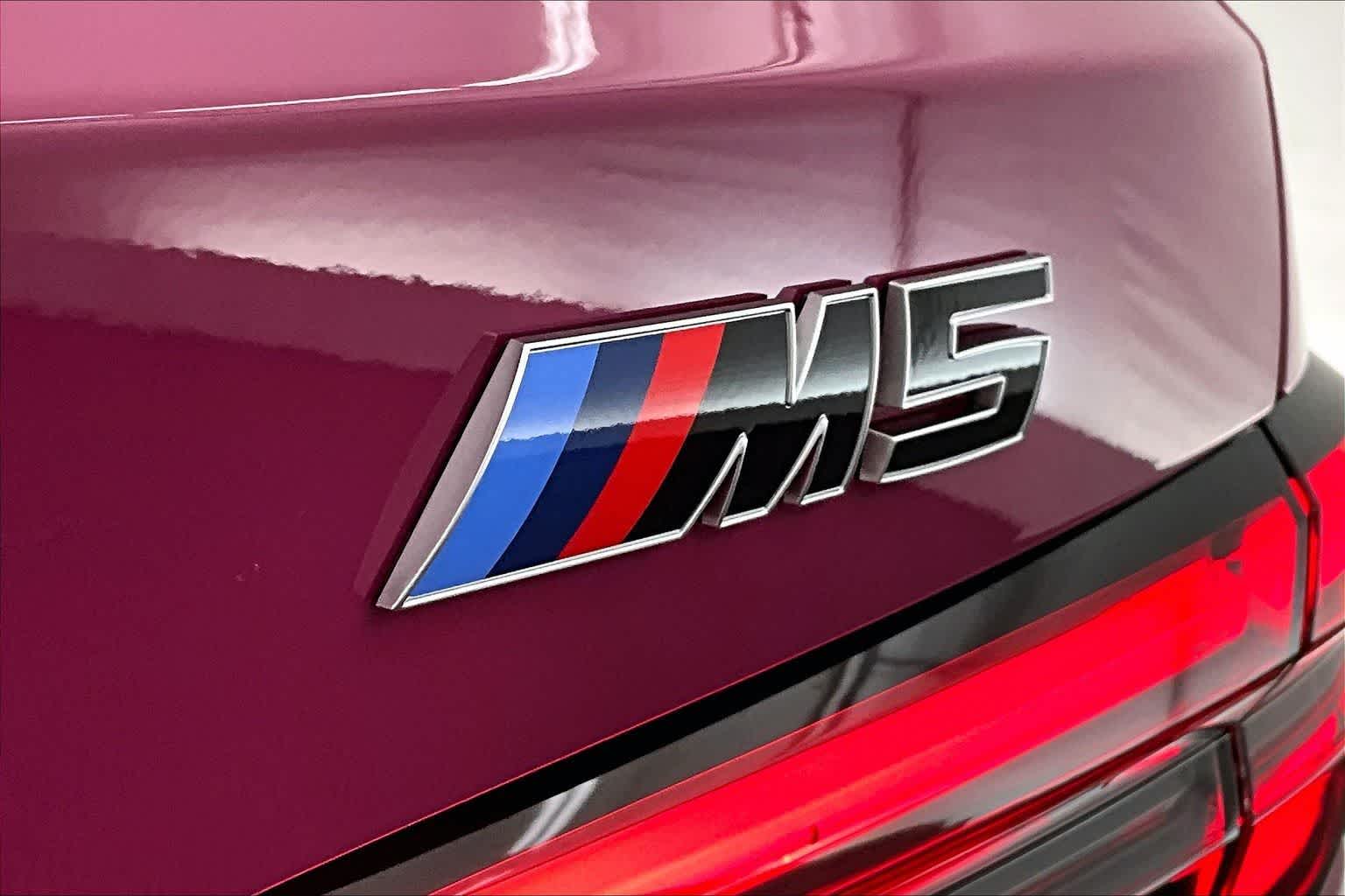 Thumbnail: 2026 BMW M5 - 7