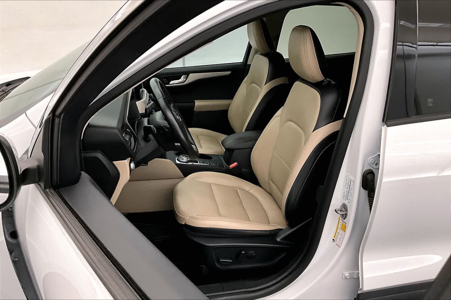 Thumbnail: 2020 Ford Escape - 11