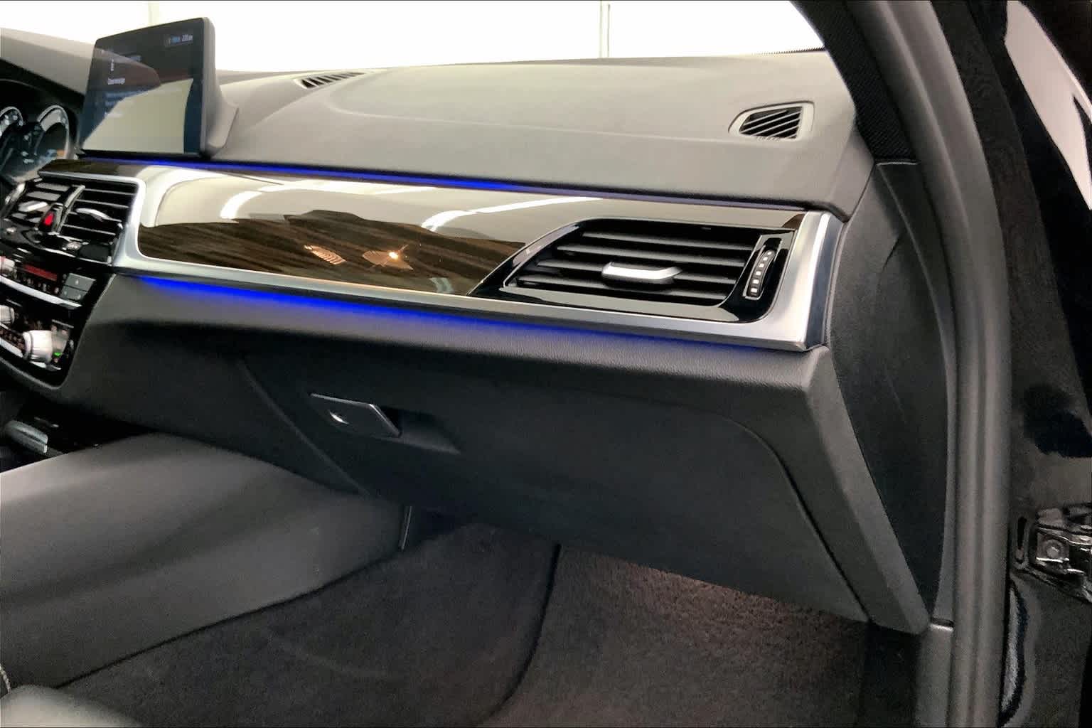 Thumbnail: 2018 BMW 5 Series - 23
