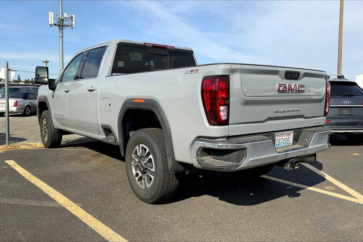 Thumbnail: 2024 GMC Sierra 2500 - 4