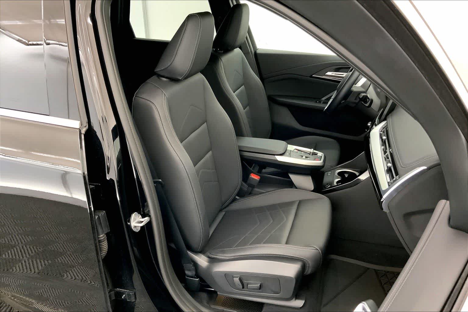 Thumbnail: 2025 BMW X1 - 13