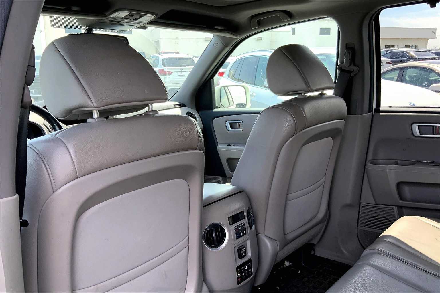 Thumbnail: 2013 Honda Pilot - 12