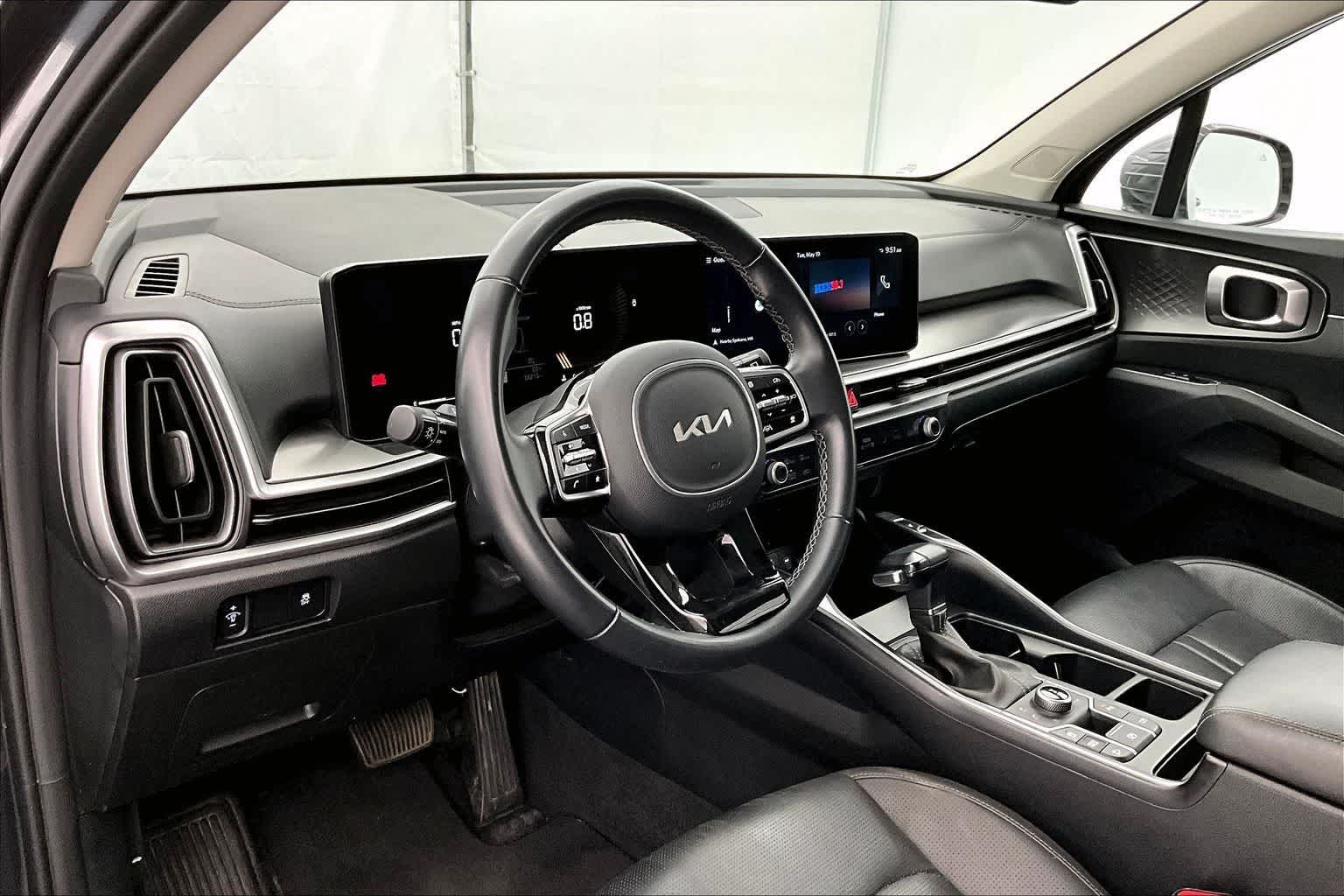 Thumbnail: 2024 Kia Sorento - 2
