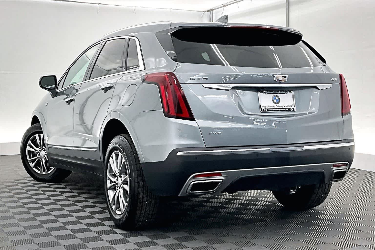 Thumbnail: 2023 Cadillac XT5 - 4