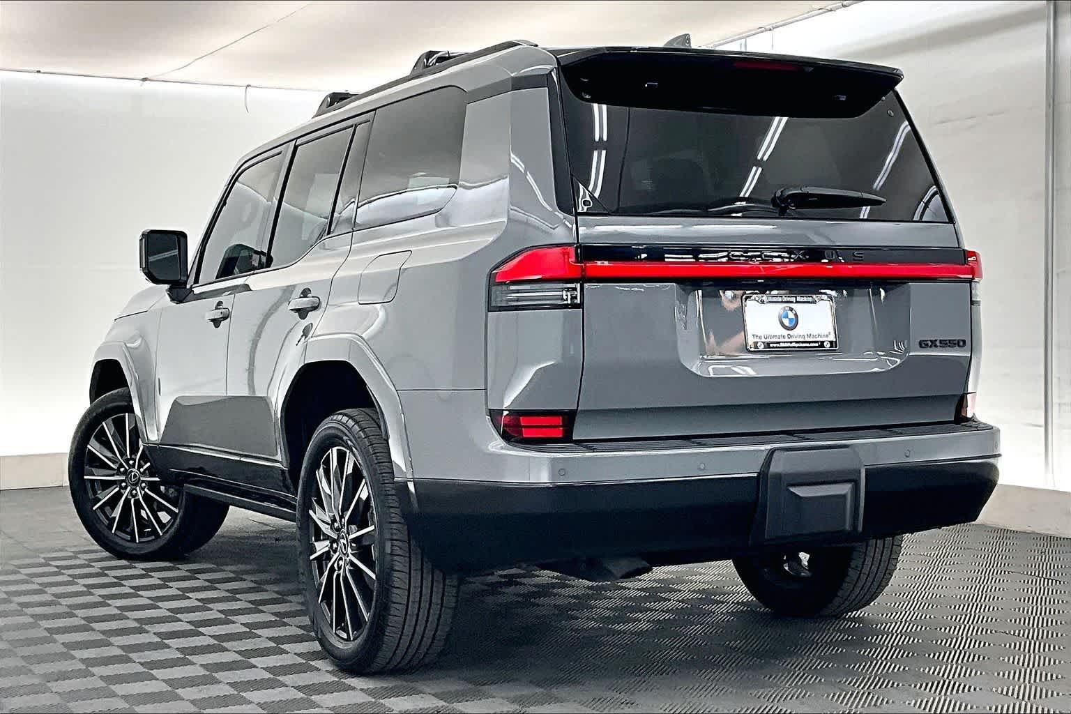 Thumbnail: 2024 Lexus GX - 4