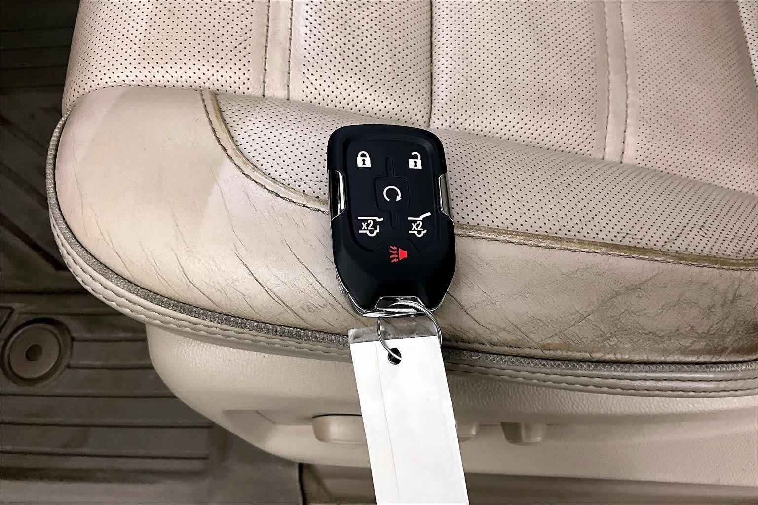Thumbnail: 2019 GMC Yukon XL - 19