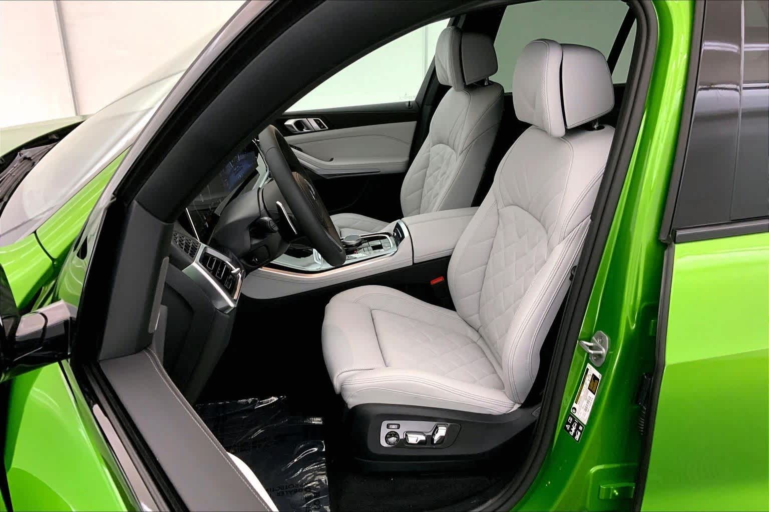 Thumbnail: 2026 BMW X5 - 11