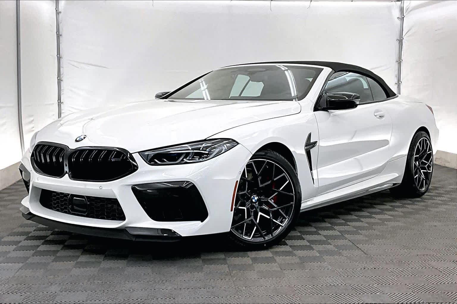 Thumbnail: 2025 BMW M8 - 1