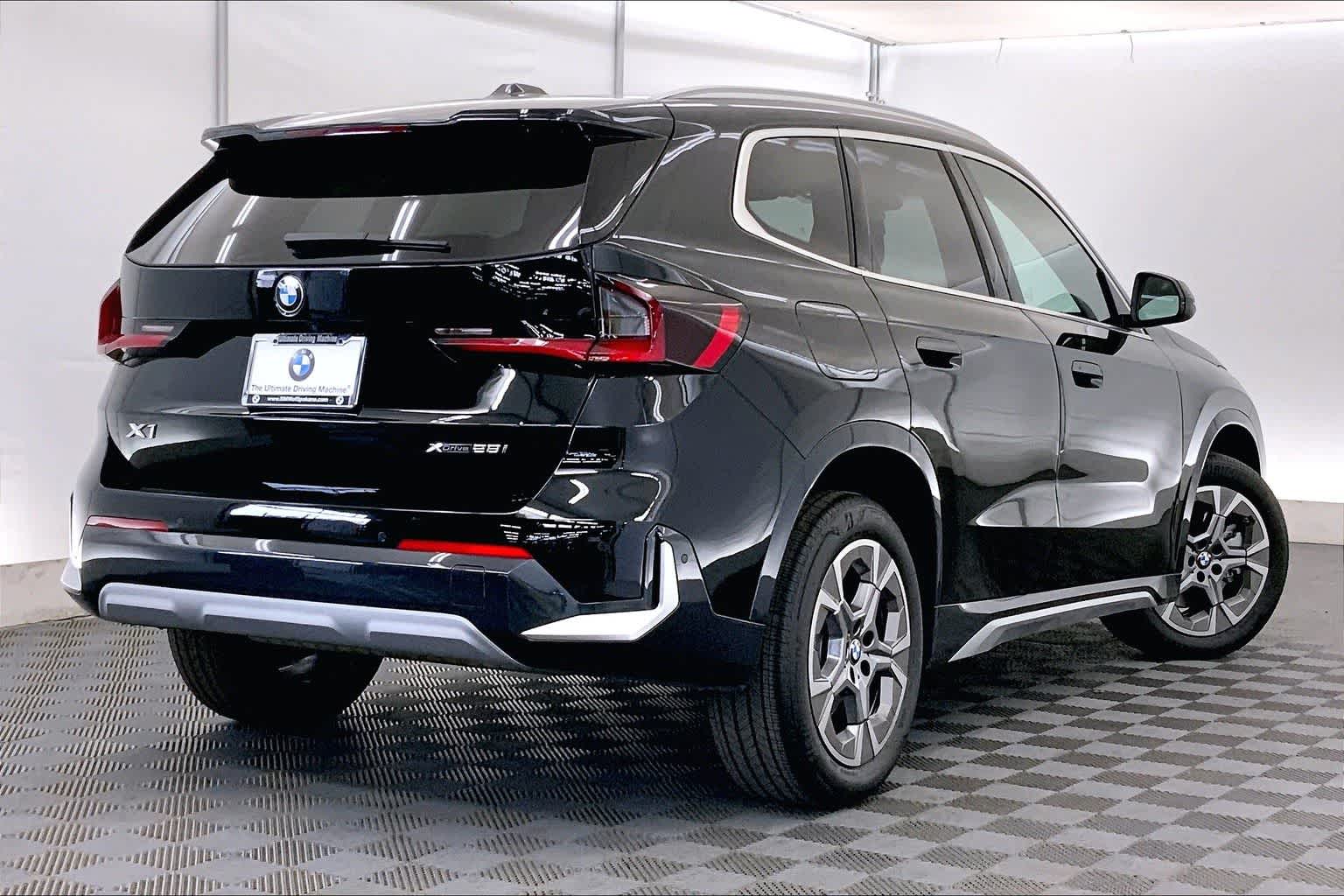 Thumbnail: 2025 BMW X1 - 22