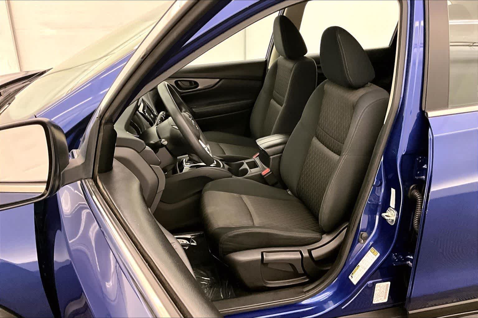 Thumbnail: 2020 Nissan Rogue - 12