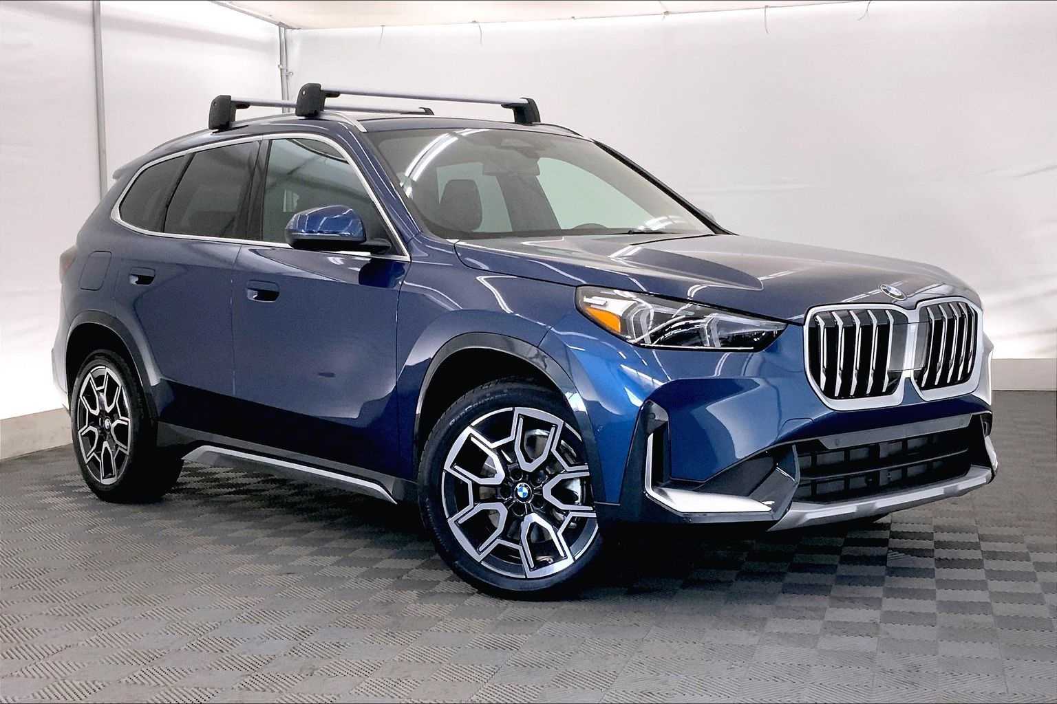 Thumbnail: 2025 BMW X1 - 21